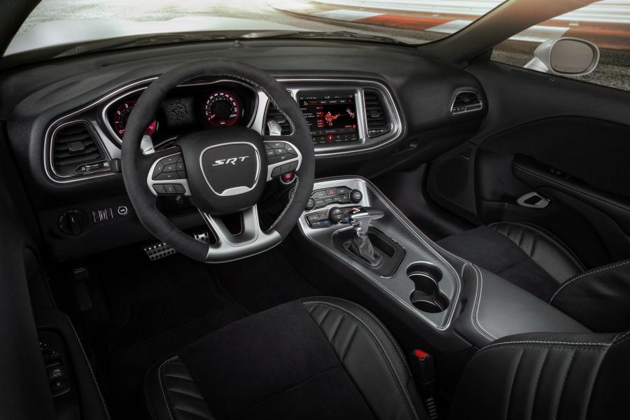 Торпедо Dodge Challenger SRT Hellcat Redeye Widebody (LC) 2018 года  (фото 18 из 48)